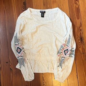 Women’s wrangler retro blouse with embroidered detail